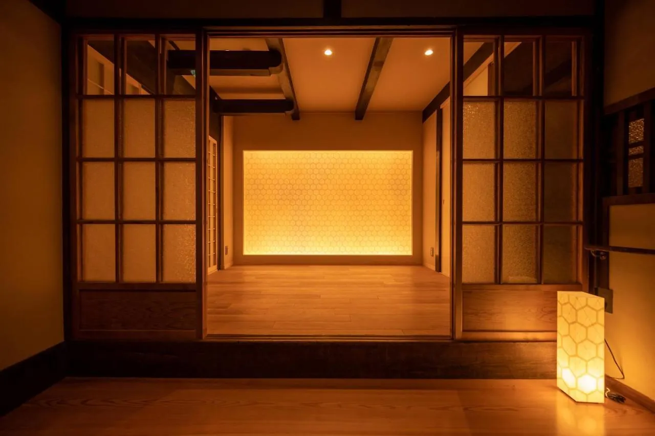 Campton Higashiyama Roku Villa Kyoto 0*,  Japan
