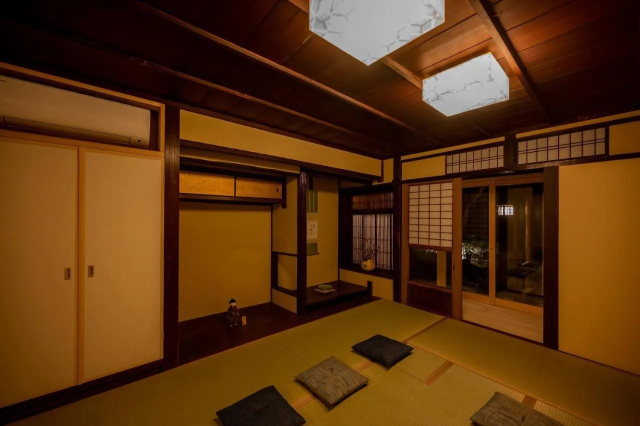 Campton Higashiyama Roku Villa Kyoto 0*,  Japan