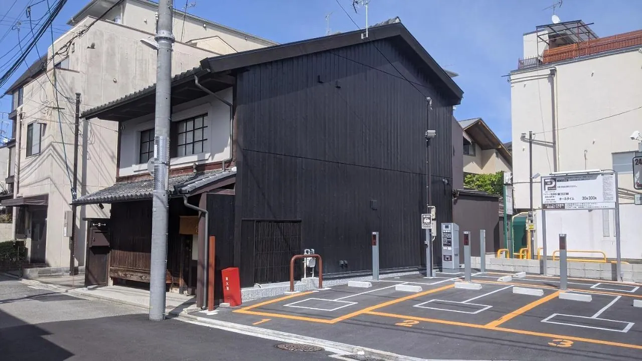 Campton Higashiyama Roku Villa Kyoto 0*,